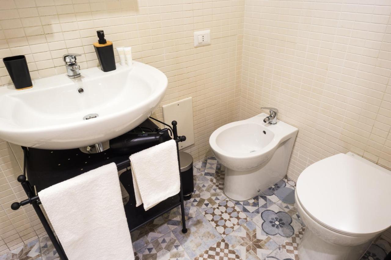 Residenza Sforza Apartment 1 Napoli Esterno foto