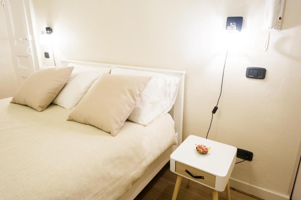 Residenza Sforza Apartment 1 Napoli Esterno foto