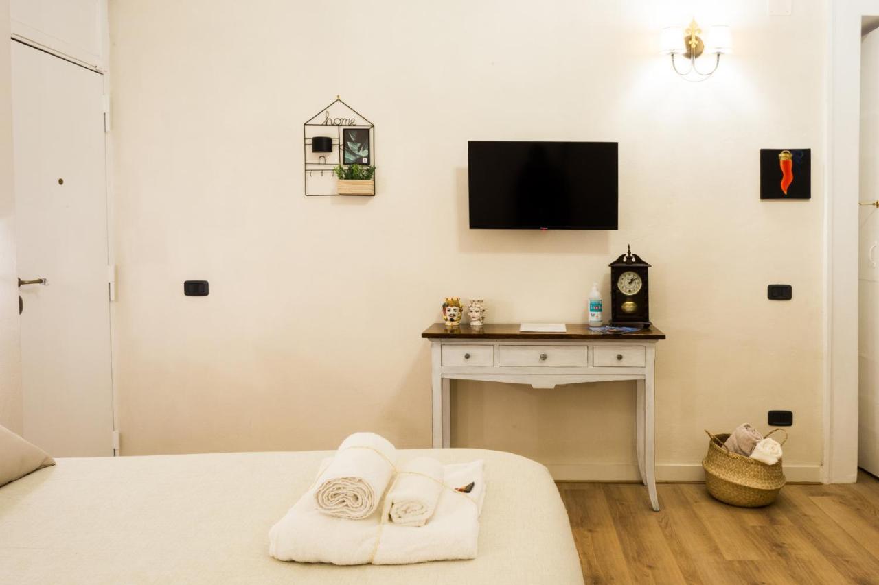 Residenza Sforza Apartment 1 Napoli Esterno foto